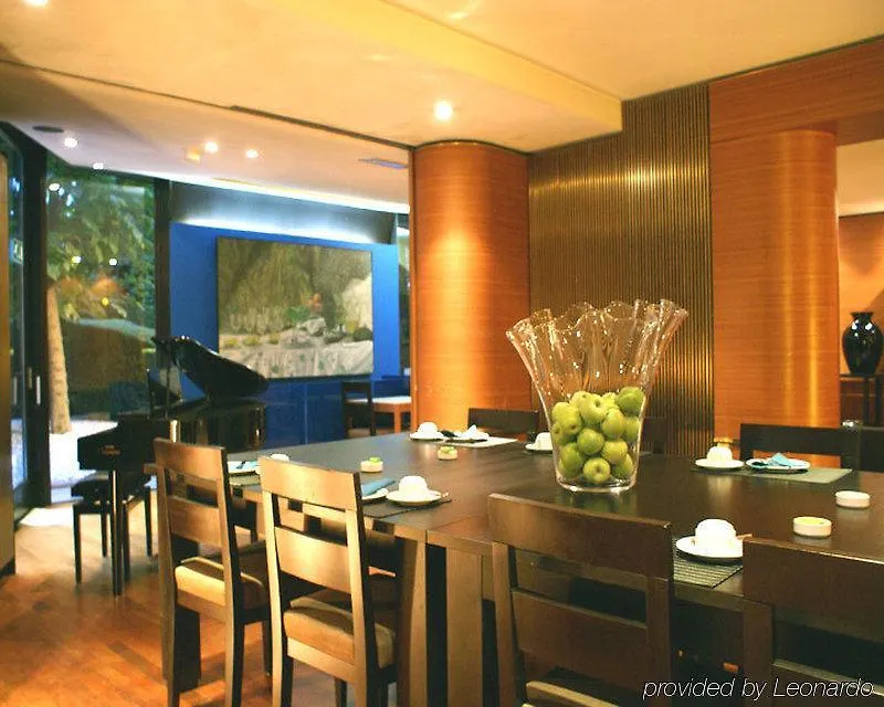 Hotel 322 Lambermont Brussels Schaerbeek
