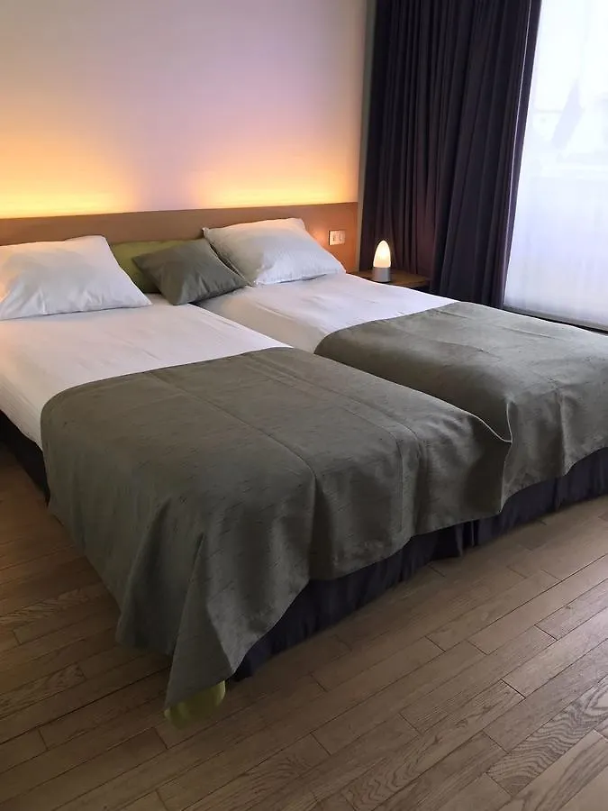 Hotel 322 Lambermont Brussels Schaerbeek