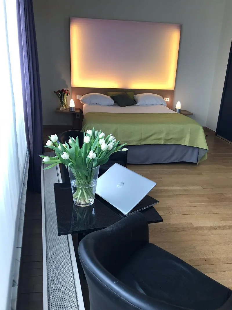 Hotel 322 Lambermont Brussels Schaerbeek 3*,  Belçika