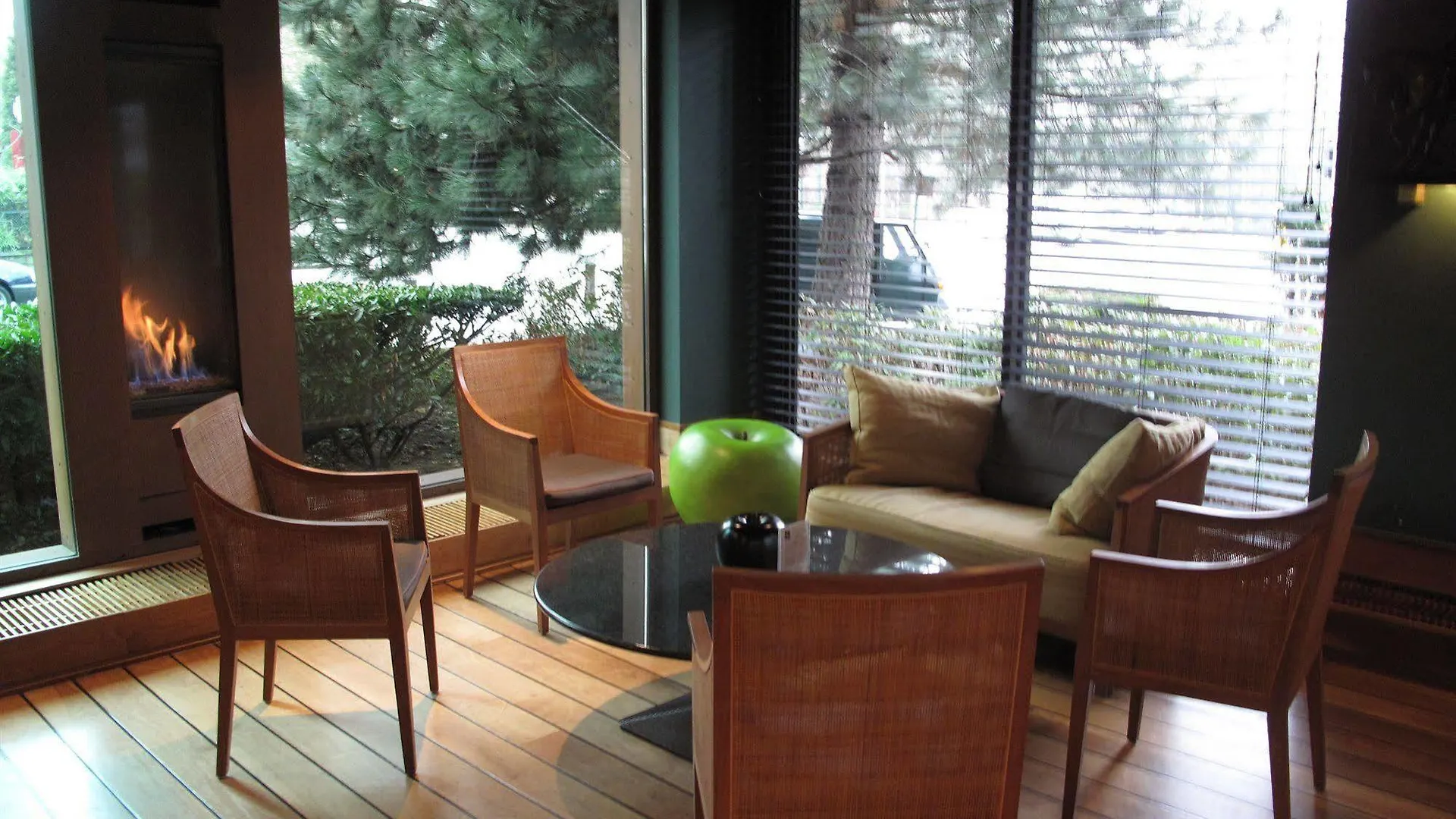 ***  Hotel 322 Lambermont Brussels Schaerbeek Belçika
