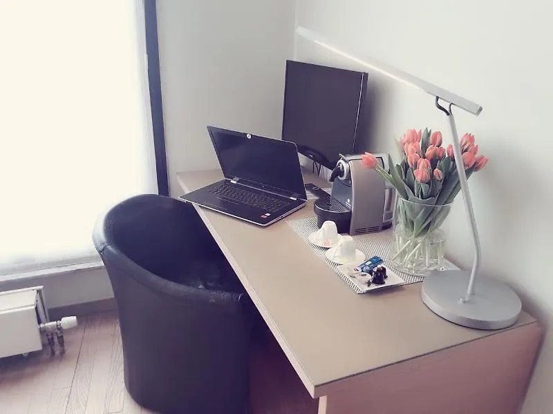 Hotel 322 Lambermont Brussels Schaerbeek Belçika